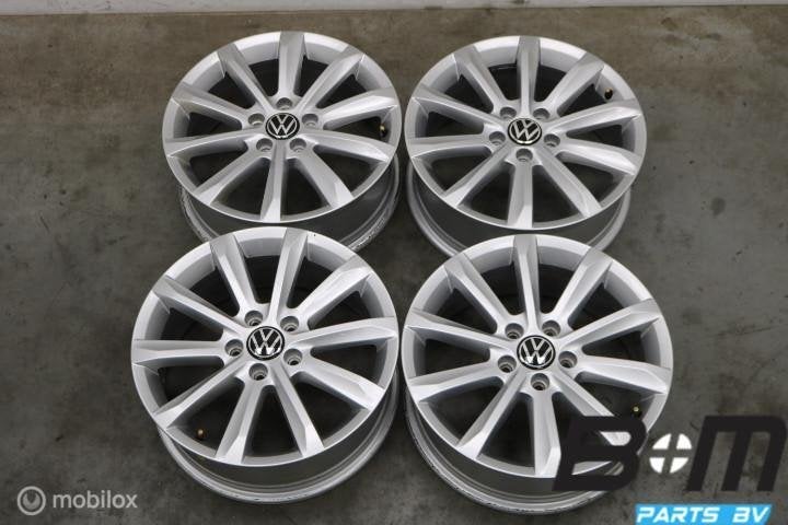 ORIGINEEL! 17 inch Helsinki velgen VW Passat B8! 3G0601025C, Auto-onderdelen, Gebruikt, Velg(en), 17 inch, Personenwagen