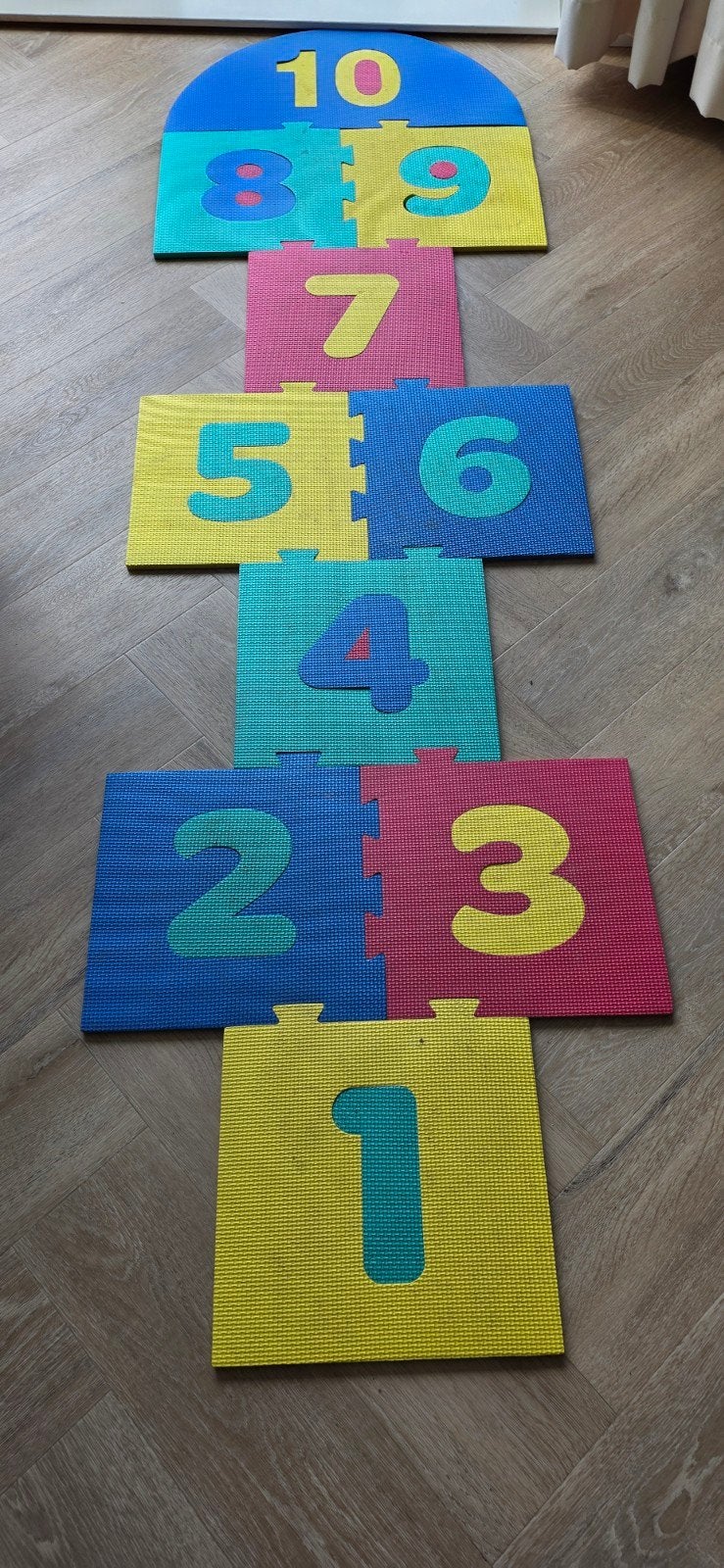 Kleurrijke hinkelbaan in puzzelstukken, Ophalen of Verzenden, Gebruikt