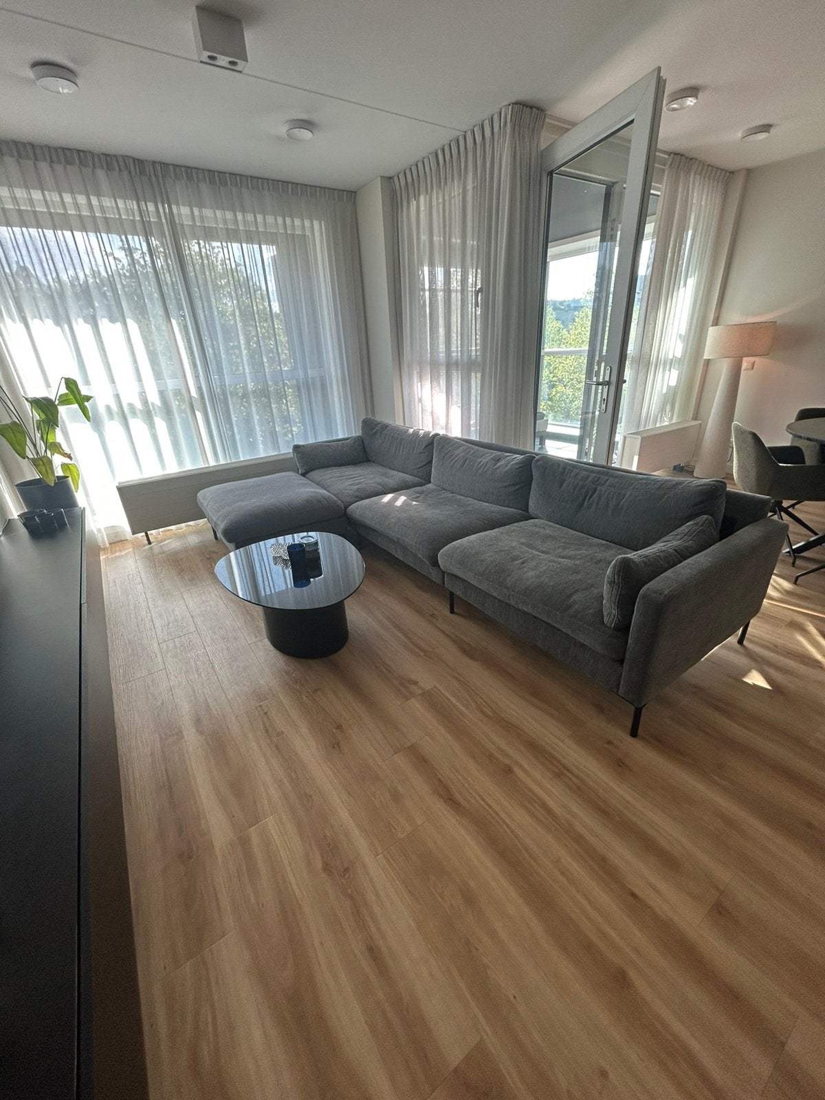 Zuiver Summer 4,5-zitsbank + hocker grey, zeer goede staat, Ophalen, Zo goed als nieuw, 75 tot 100 cm, Vierpersoons of meer