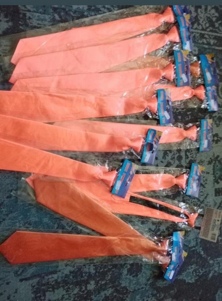 16x Nieuwe Oranje Stropdassen - Effen & Glanzend, Ophalen of Verzenden, Nieuw, Oranje, Effen