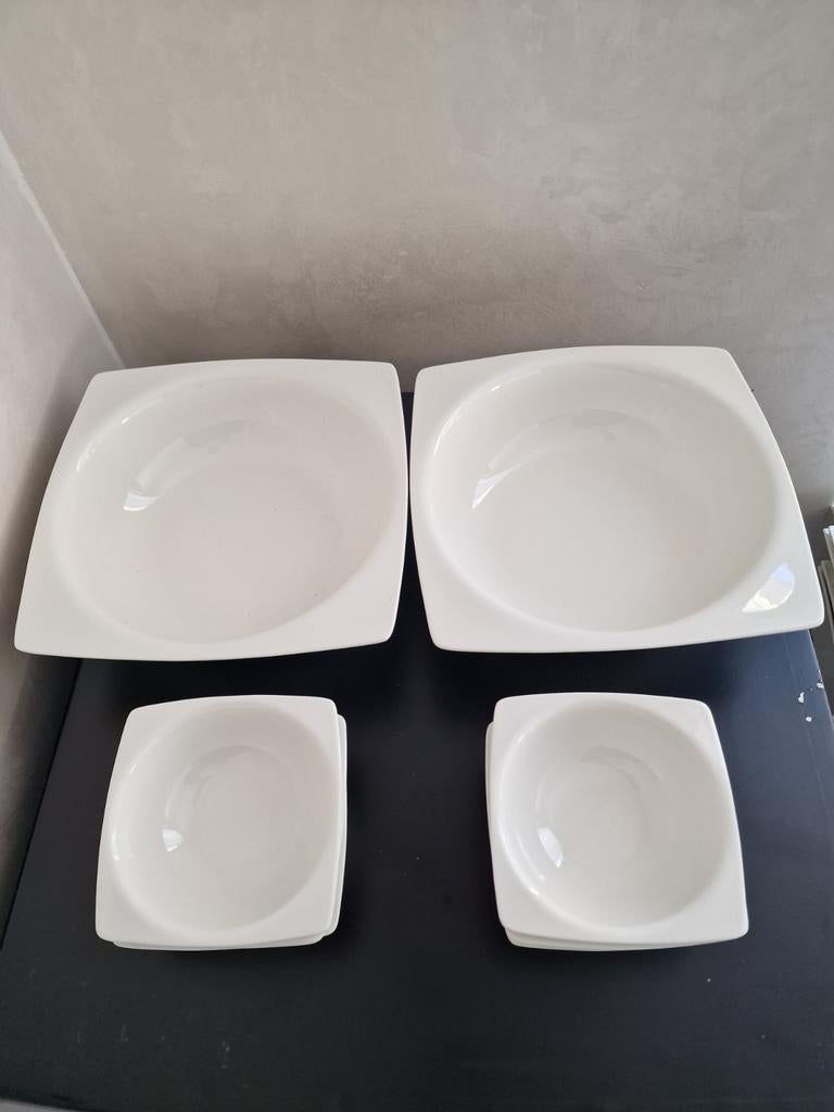 Royal Fine China schalen en kommen set, Huis en Inrichting, Keuken | Servies, Kom(men), Overige stijlen, Porselein, Ophalen of Verzenden