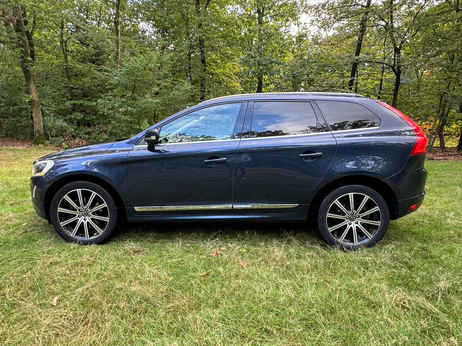 Volvo XC60 2.0 T5 AUT Summum 2013 Blauw, Auto's, Dealer onderhouden, 15 km/l, Beige, 4 cilinders