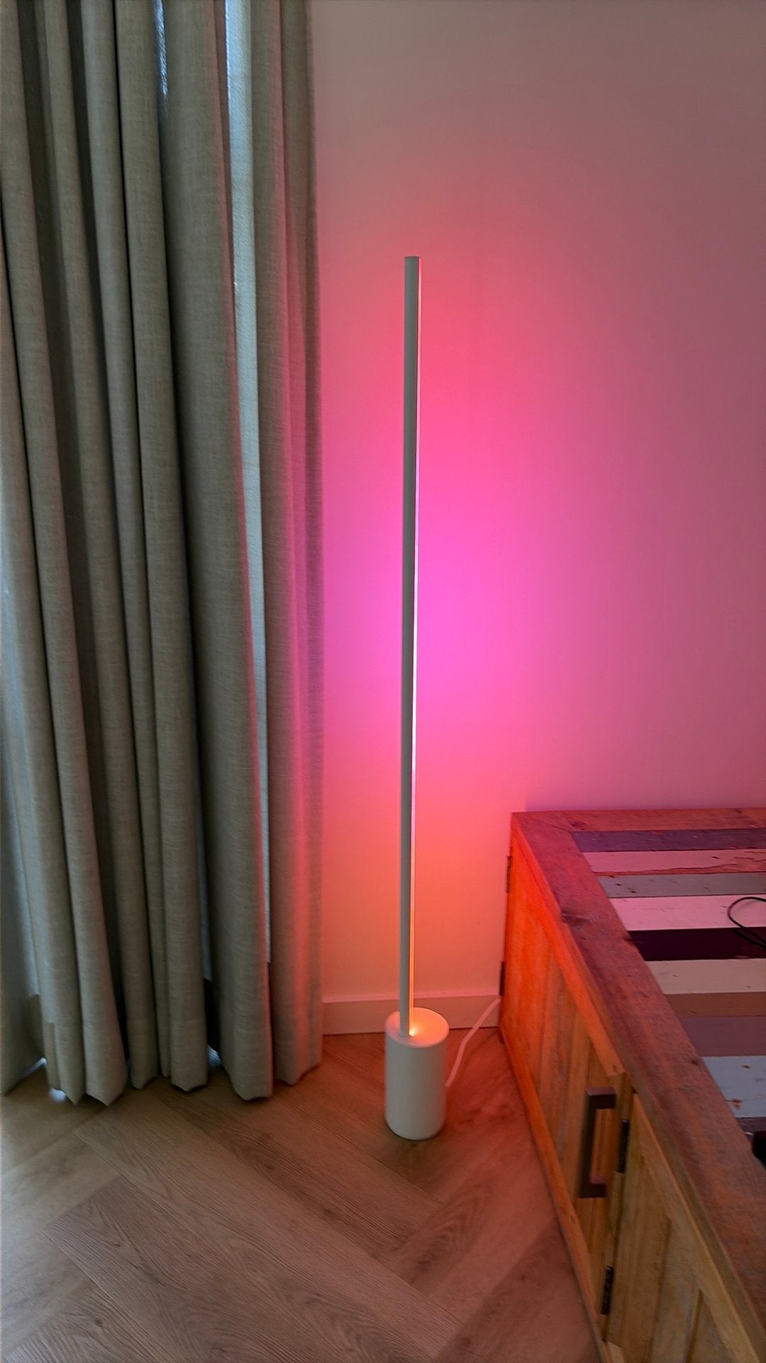 Philips Hue Gradient Signe vloerlamp - wit en gekleurd licht, Huizen en Kamers