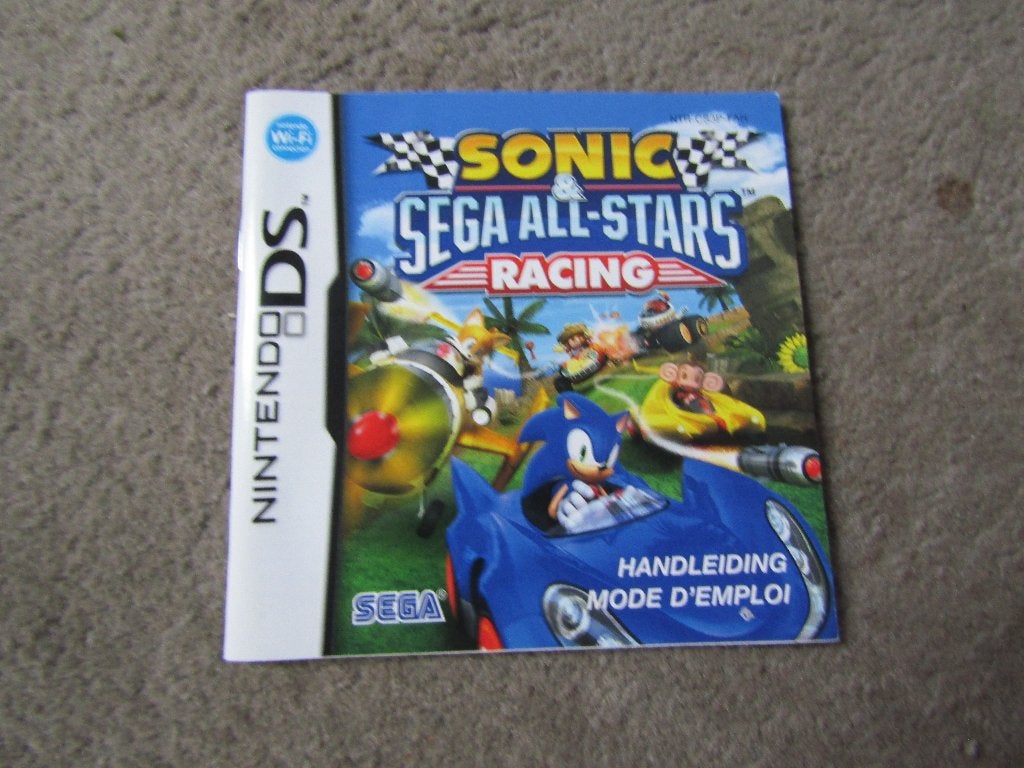 Boekje: DS spel Sonic Sega all-stars racing, Gebruikt, 1 speler, Racen en Vliegen, Ophalen of Verzenden