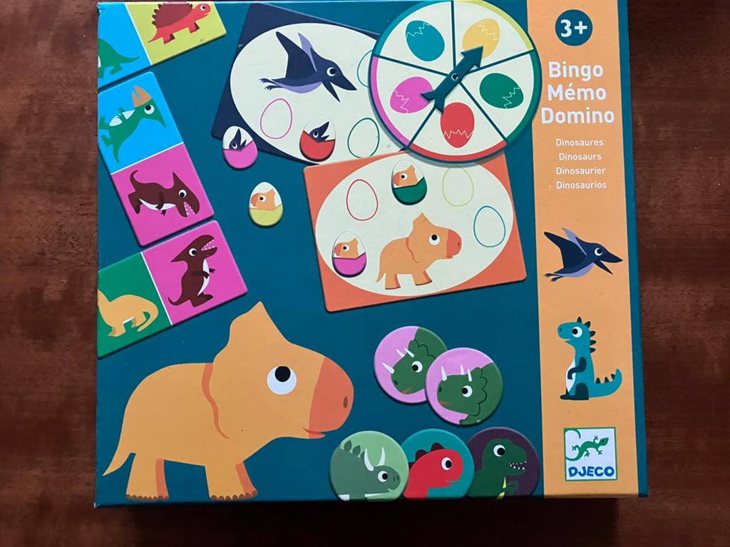 Djeco Bingo Memo Domino Dinosaurus doos, Ophalen of Verzenden, Zo goed als nieuw