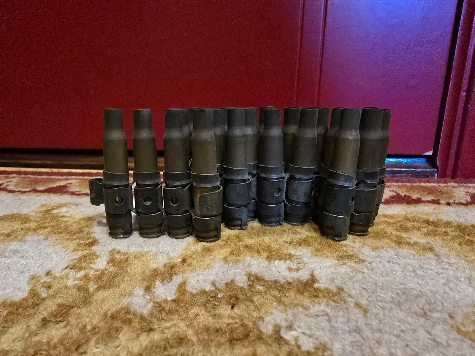 riem met hulzen onklaar/leeg voor machinegeweer, Verzamelen, Ophalen of Verzenden, Landmacht, Hulzen of Bodemvondsten