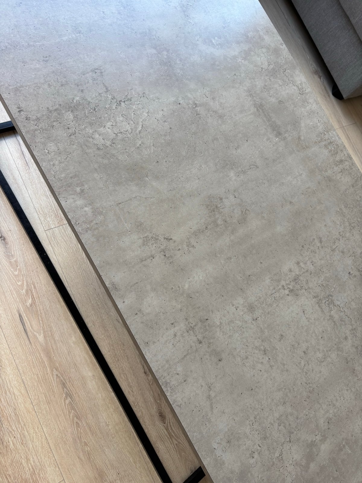 JYSK DOKKEDAL salontafel (75x115 cm) betonlook, Huis en Inrichting, Tafels | Salontafels, Ophalen, 100 tot 150 cm, 50 tot 100 cm