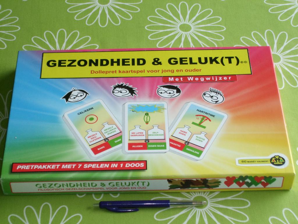 Gezondheid & geluk(t) - Dollepret kaartspel voor jong en oud, Vijf spelers of meer, Ophalen of Verzenden, Zo goed als nieuw