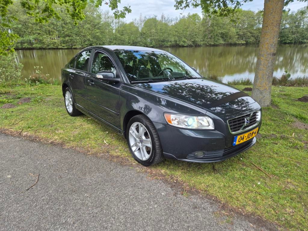 UNIEKE LIEFHEBBERS VOLVO S40, Voorwielaandrijving, 125 pk, 4 cilinders, 1261 kg