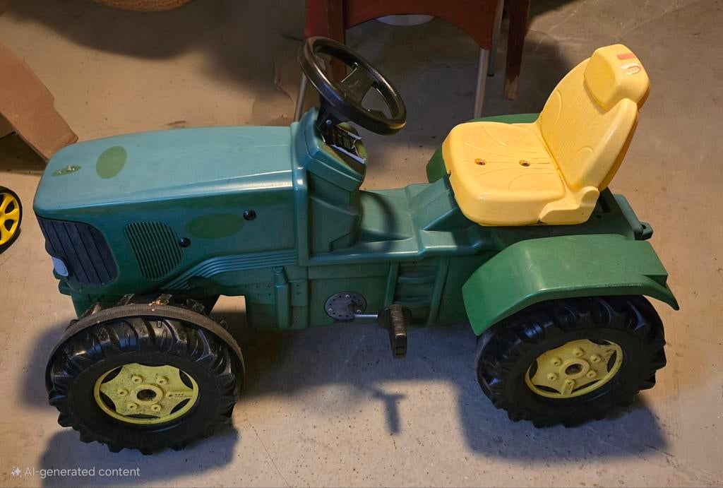 Leuke groene traptractor voor kinderen, Ophalen, Gebruikt