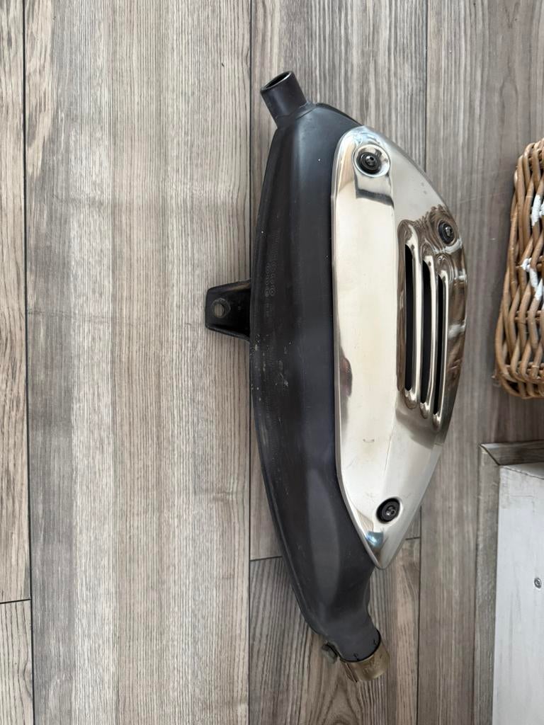 VESPA GTS 300 HPE ORGINELE UITLAAT, Ophalen of Verzenden