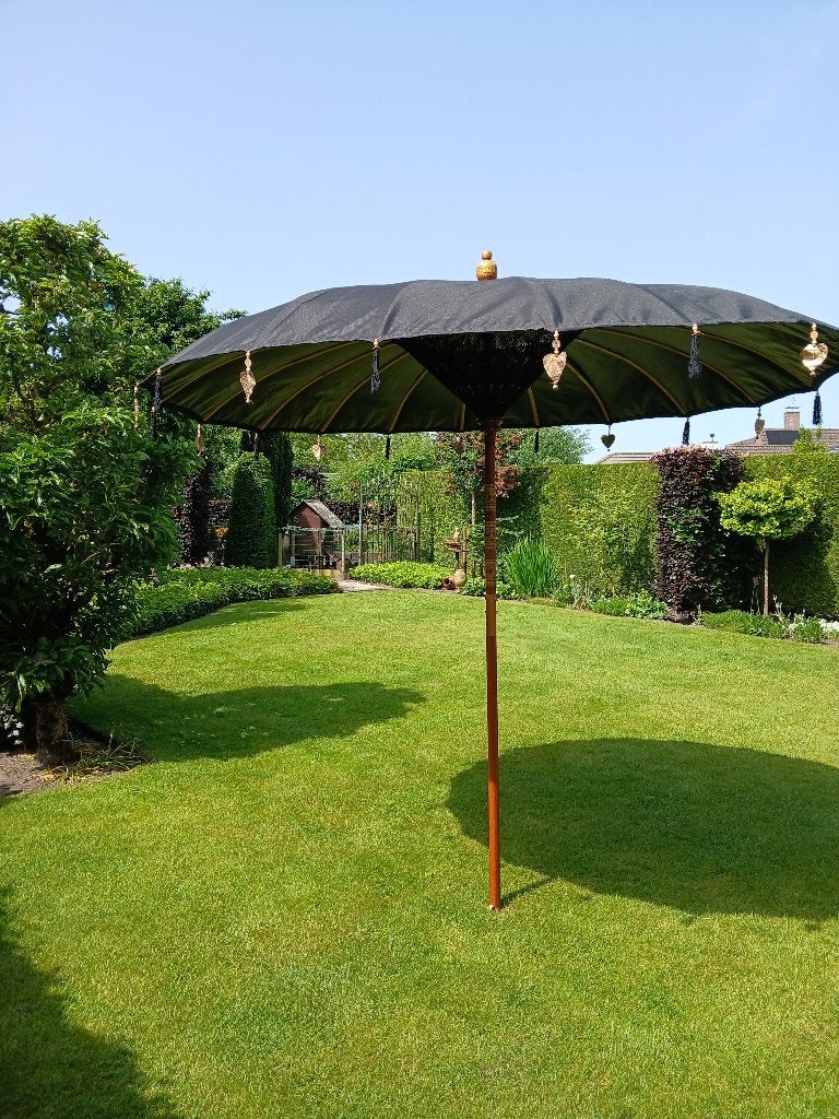 Tuinparasol, Ophalen, 2 tot 3 meter, Zo goed als nieuw, Waterdicht