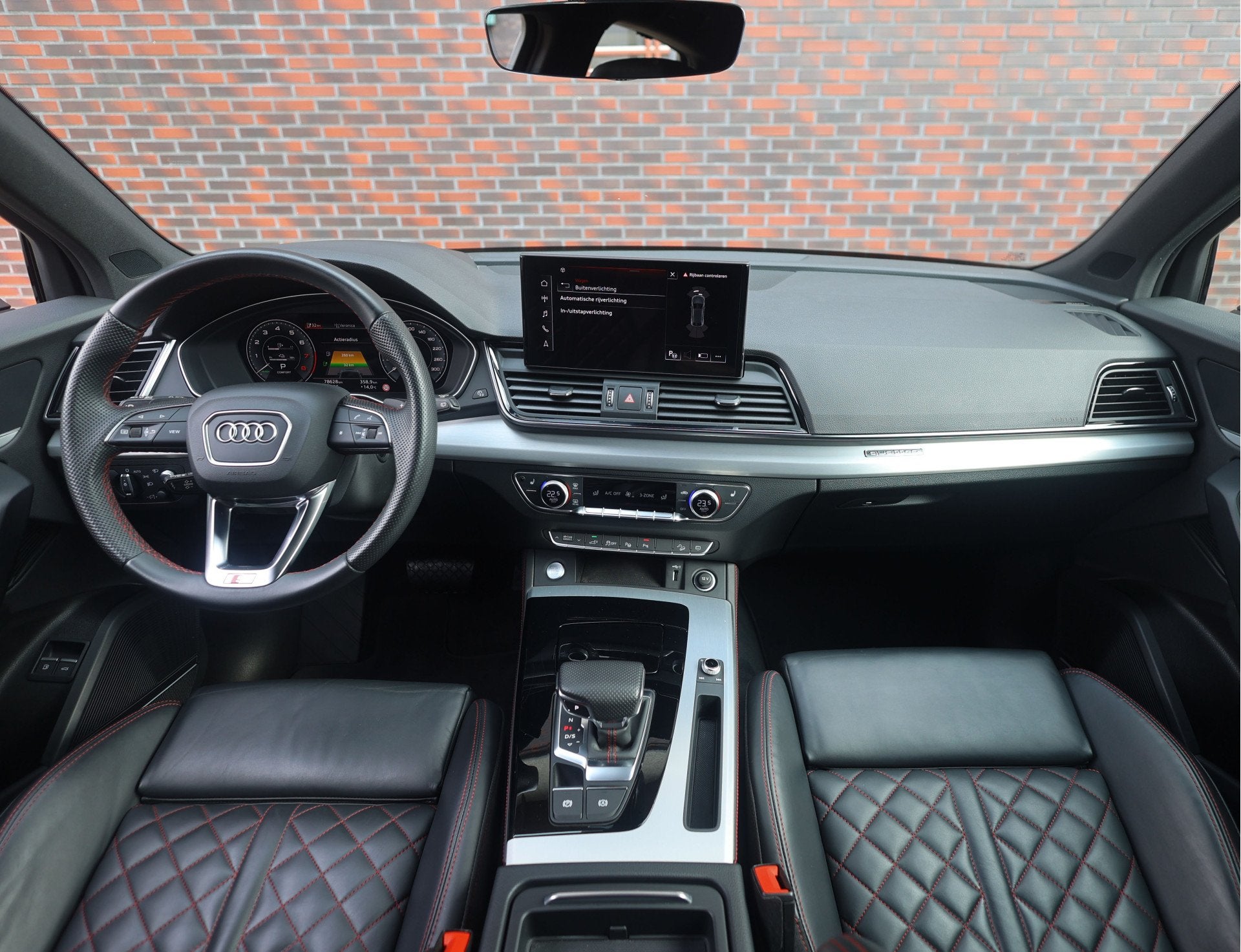 Audi Q5 Sportback 55 TFSI e S edition Competition | Panorama, Auto's, Automaat, Dealer onderhouden, Gebruikt, Zwart