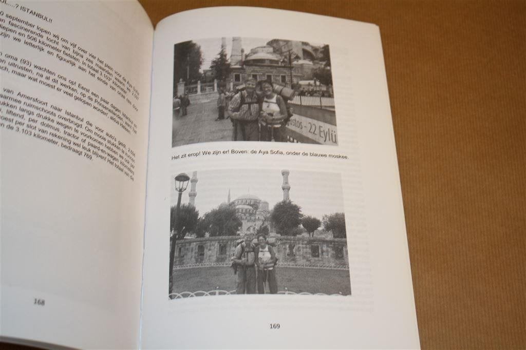 Lopend naar Istanbul. Heleen en Hugo., Ophalen of Verzenden, Gelezen, Europa