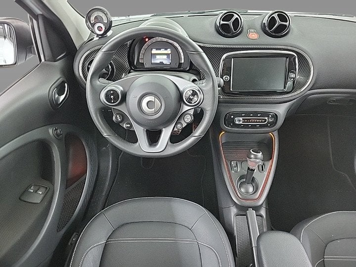 Smart Forfour EQ BRABUS Style18 kWh 1e-Eig. & Dealer-Onderh, Auto's, Smart, 12 maanden, Achterwielaandrijving, 43 €/maand, Wit