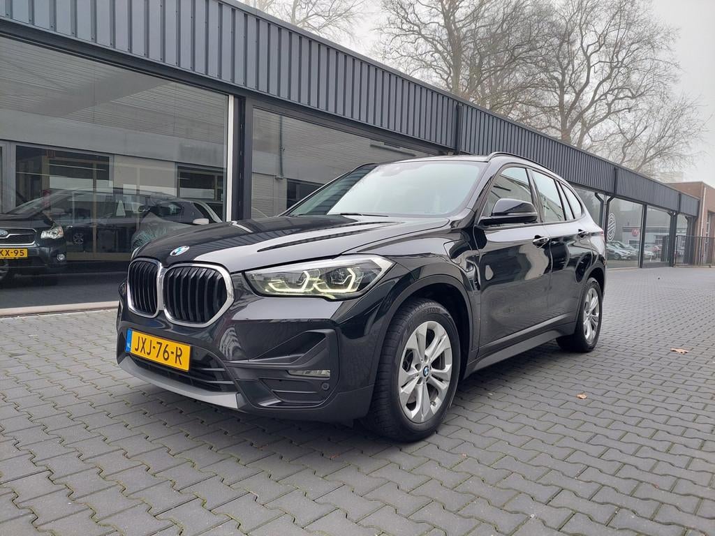 BMW X1 XDrive25e Head up display Navi Clima Cruise PDC Achte, Gebruikt, Zwart, 59 km/l, Bedrijf