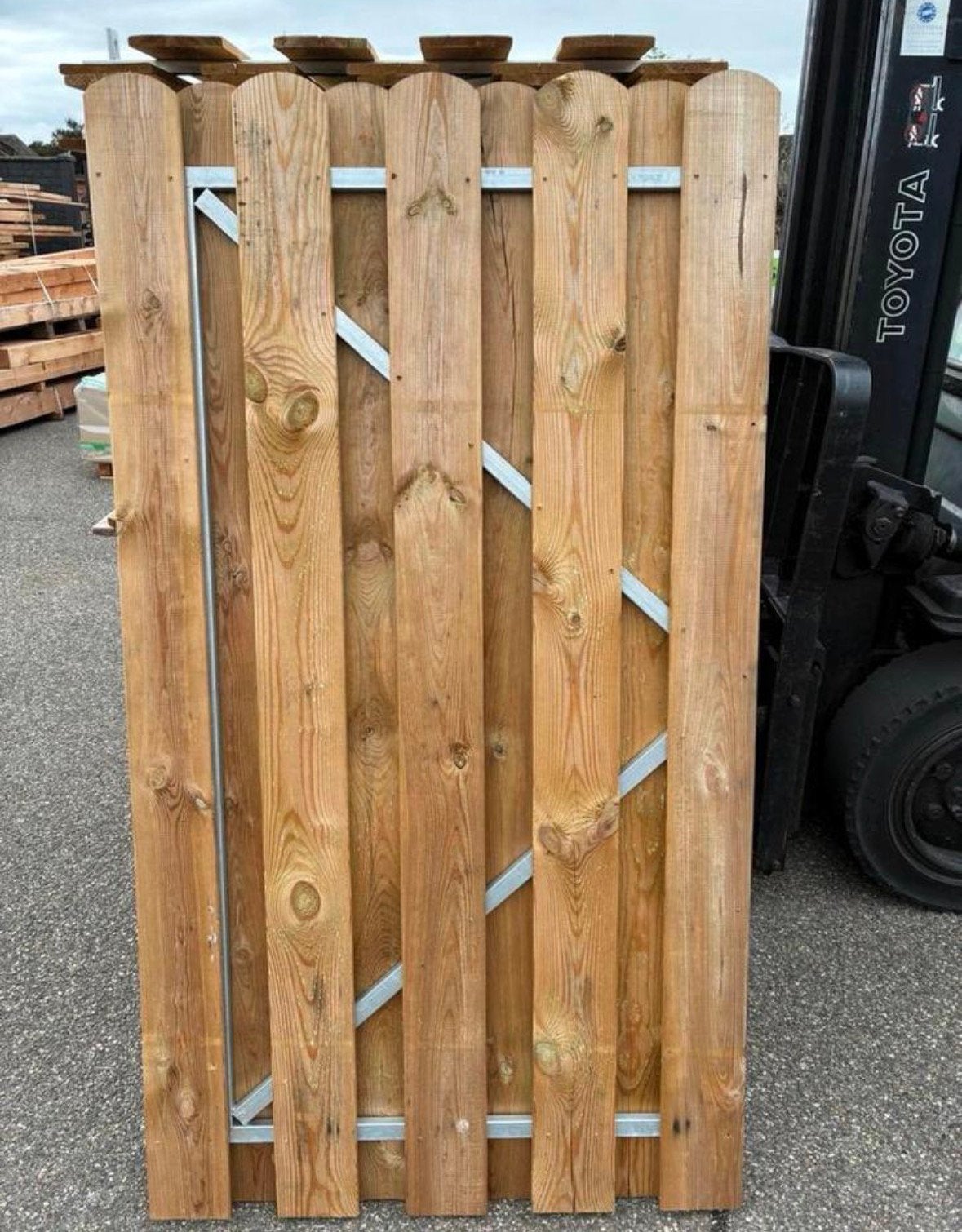 Houten poort deur., Tuin en Terras, Ophalen, 100 tot 150 cm, Zo goed als nieuw, Draaipoort
