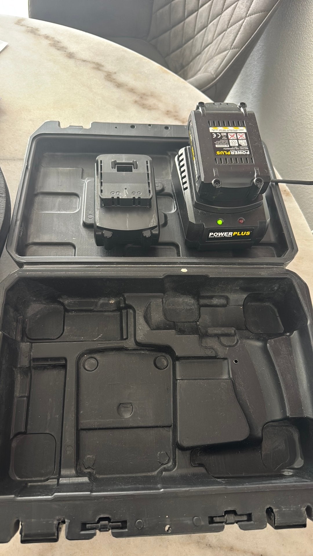 Karcher Powerplus Accu 2x + Oplader, Ophalen of Verzenden, Zo goed als nieuw