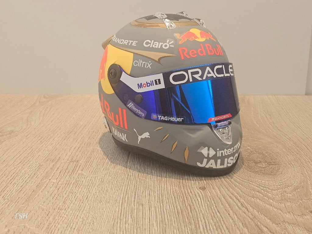 ZOMERSALE: Helm 1:2, S. Perez, "Black Panther". Brazil ’22., Verzamelen, Ophalen of Verzenden, Nieuw, Formule 1