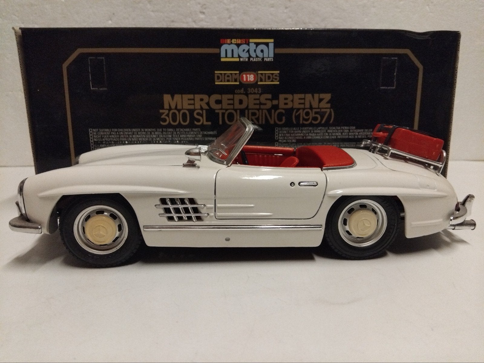 Mercedes Benz 300SL Touring imperial koffer Bburago 1:18 KRD, Ophalen of Verzenden, Zo goed als nieuw, Auto, Bburago