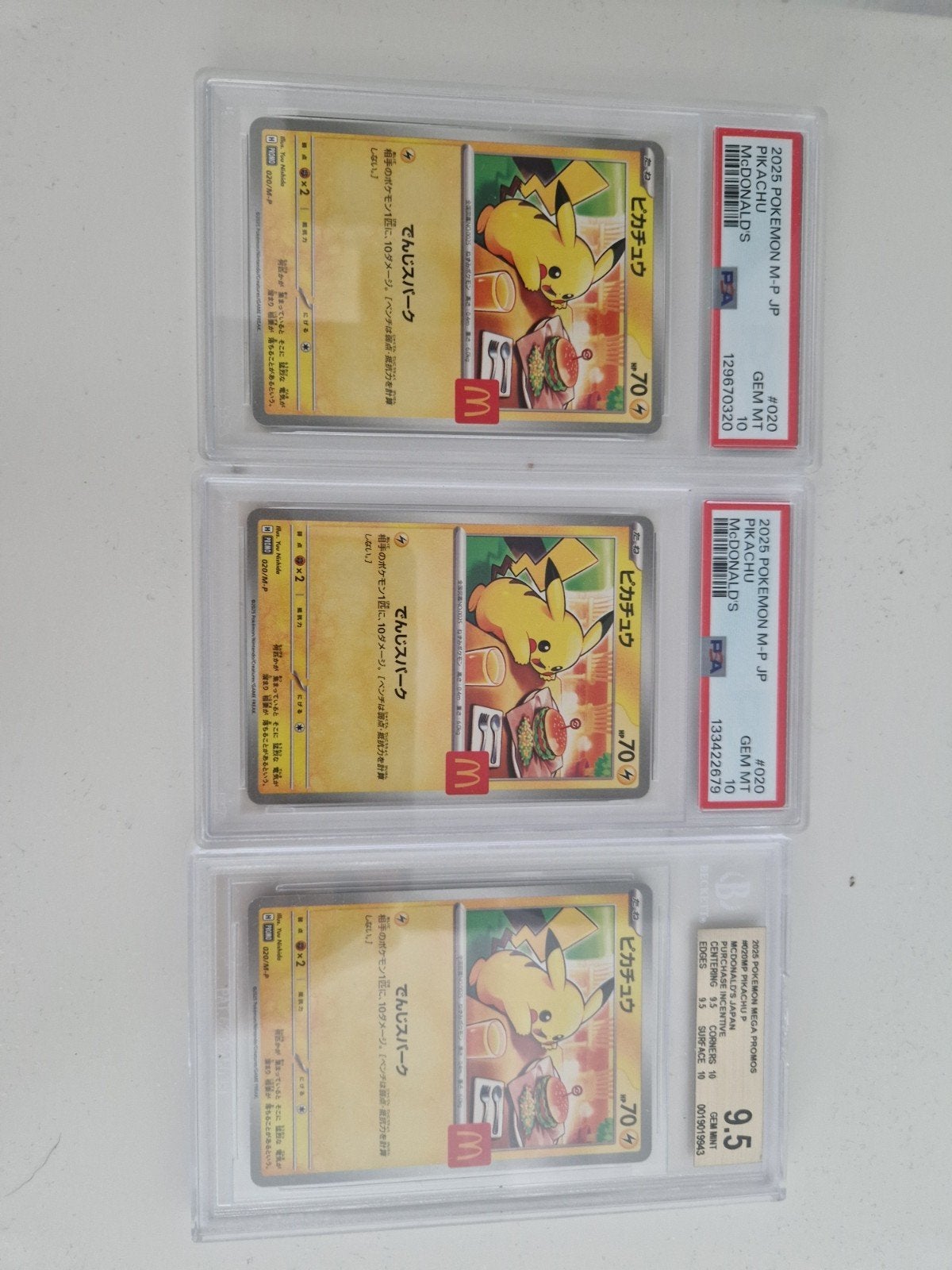 3x PSA/BGS Graded Pikachu McDonald's Promo Pokémon Kaarten, Ophalen of Verzenden, Zo goed als nieuw, Meerdere kaarten, Foil