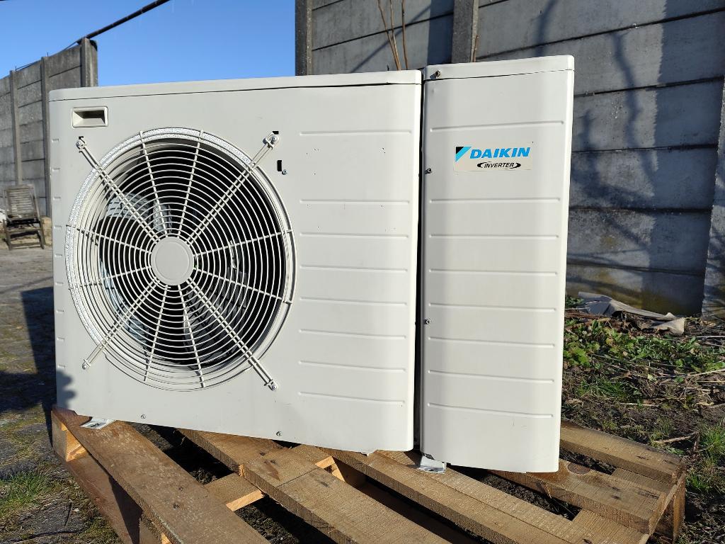 Daikin EWAQ004 BAVP-H- mini water chiller inverter 4 kW, Timer, Nieuw, Ophalen of Verzenden, Koelen en Ontvochtigen