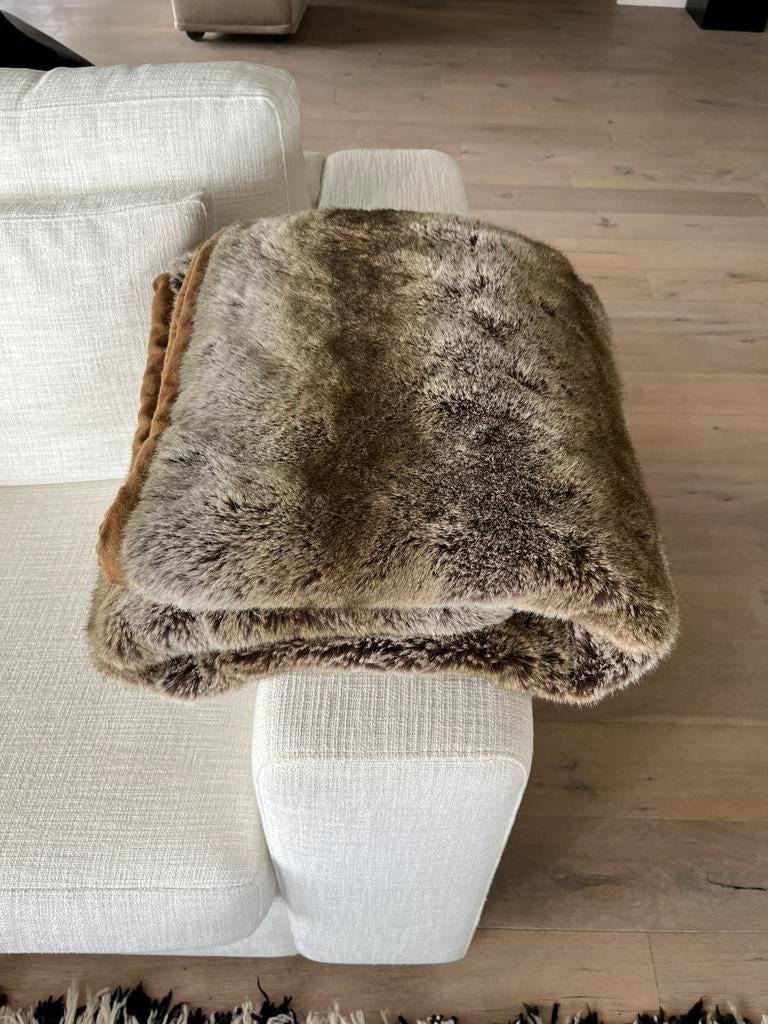 Immitatie bont plaid, Huis en Inrichting, Woonaccessoires | Plaids en Woondekens, Ophalen of Verzenden, Gebruikt