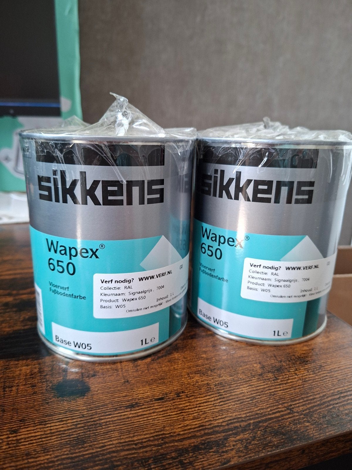 Sikkens Wapex 650 Vloerverf Signaalgrijs 7004 (2x 1L), Doe-het-zelf en Verbouw, Verf, Beits en Lak, Nieuw, Ophalen of Verzenden