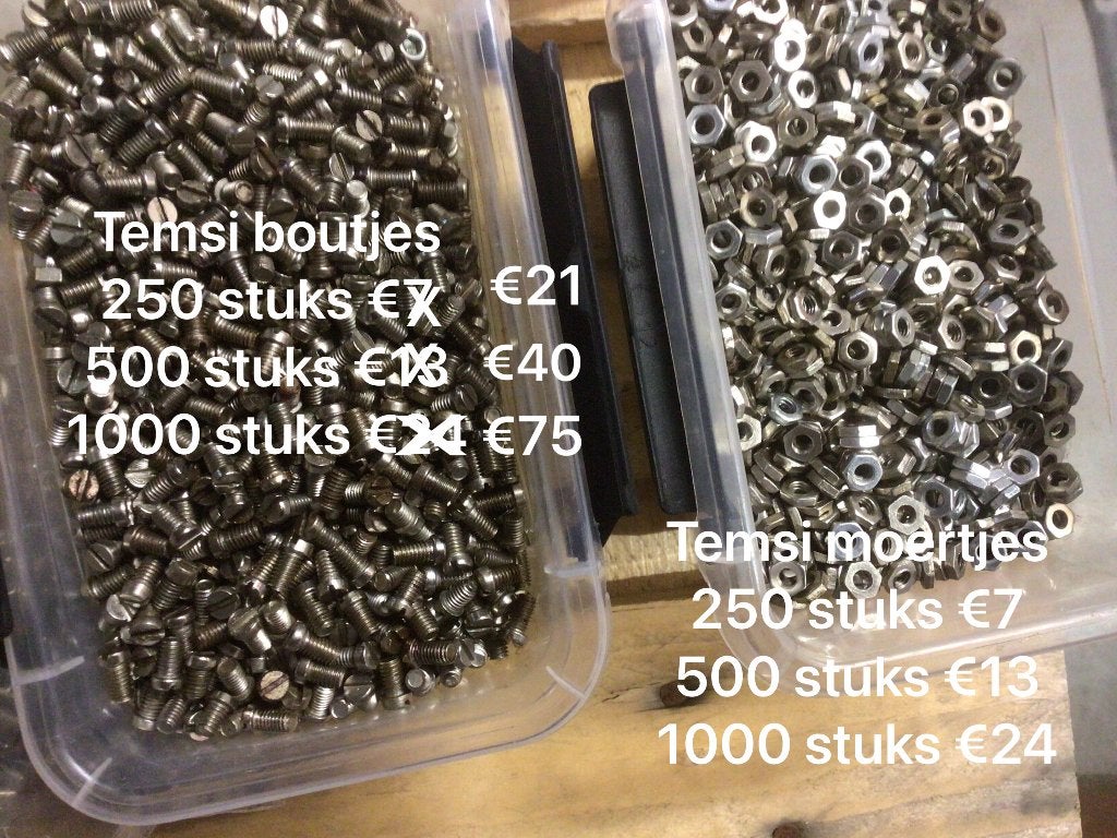 temsi onderdelen, schroefjes tandwielen kettingwielen enz, Ophalen of Verzenden, Gebruikt