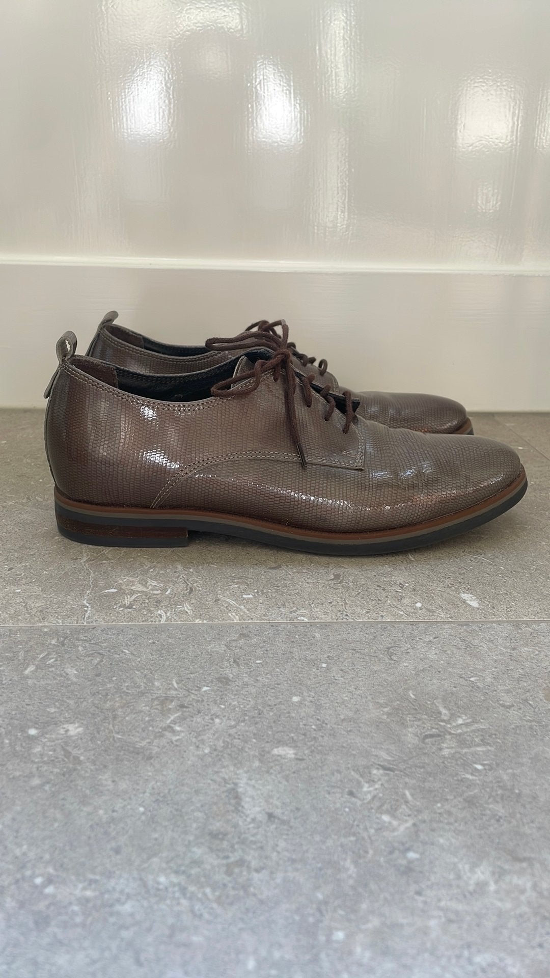 Omoda schoenen 37, Kleding | Dames, Ophalen of Verzenden, Zo goed als nieuw, Sneakers of Gympen