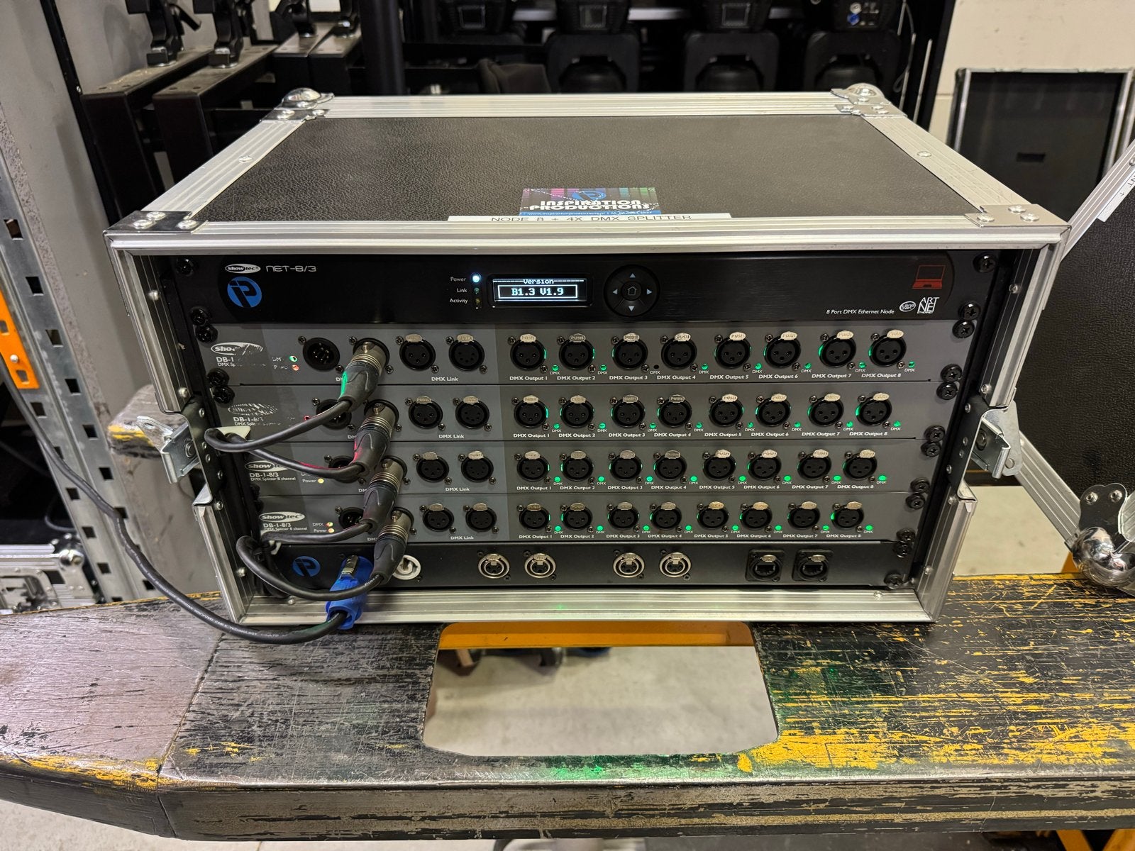 Showtec Net-8/3 met 4 DMX splitters en flightcase, Showtec, Showtec, Showtec, Ophalen of Verzenden