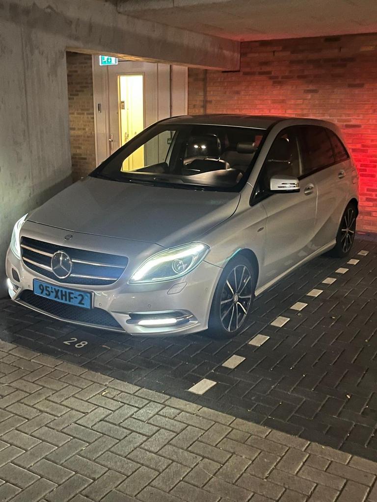 Mercedes-Benz B-Klasse 1.8 CDI B180 Grijs Taxi Klaar, 4 cilinders, 1796 cc, 1200 kg, Diesel