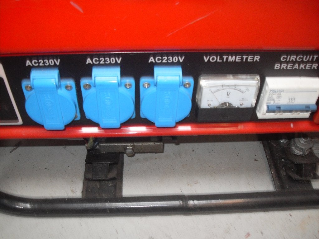 benzine aggregaat, Ophalen, Zo goed als nieuw, Minder dan 5 kVA, Benzine