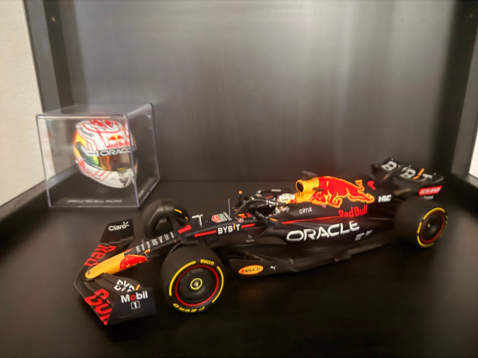 Complete Max Verstappen Verzameling: Hoodie, Shirt & RB18 Mo, Auto, Groter dan 1:32, Zo goed als nieuw, Ophalen