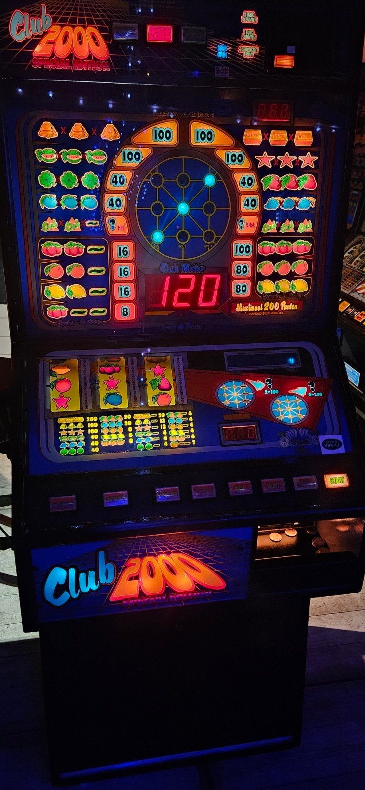 Club 2000 special edition, Verzamelen, Automaten | Gokkasten en Fruitautomaten, Euro, Ophalen of Verzenden, Zo goed als nieuw