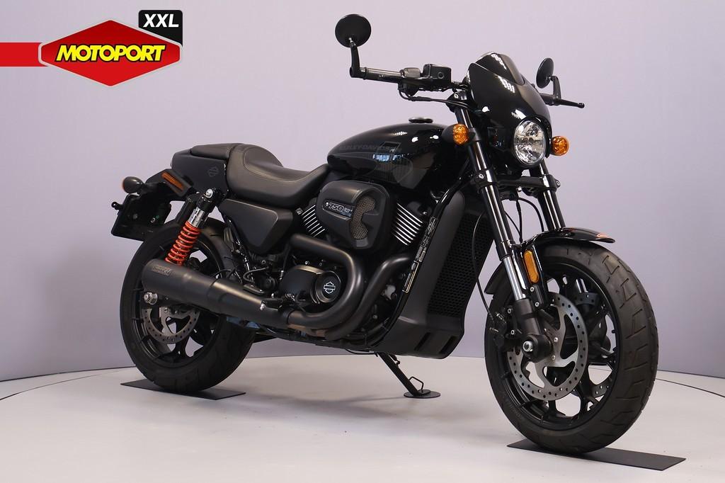 Harley-Davidson Street Rod 750, Bedrijf, Naked bike