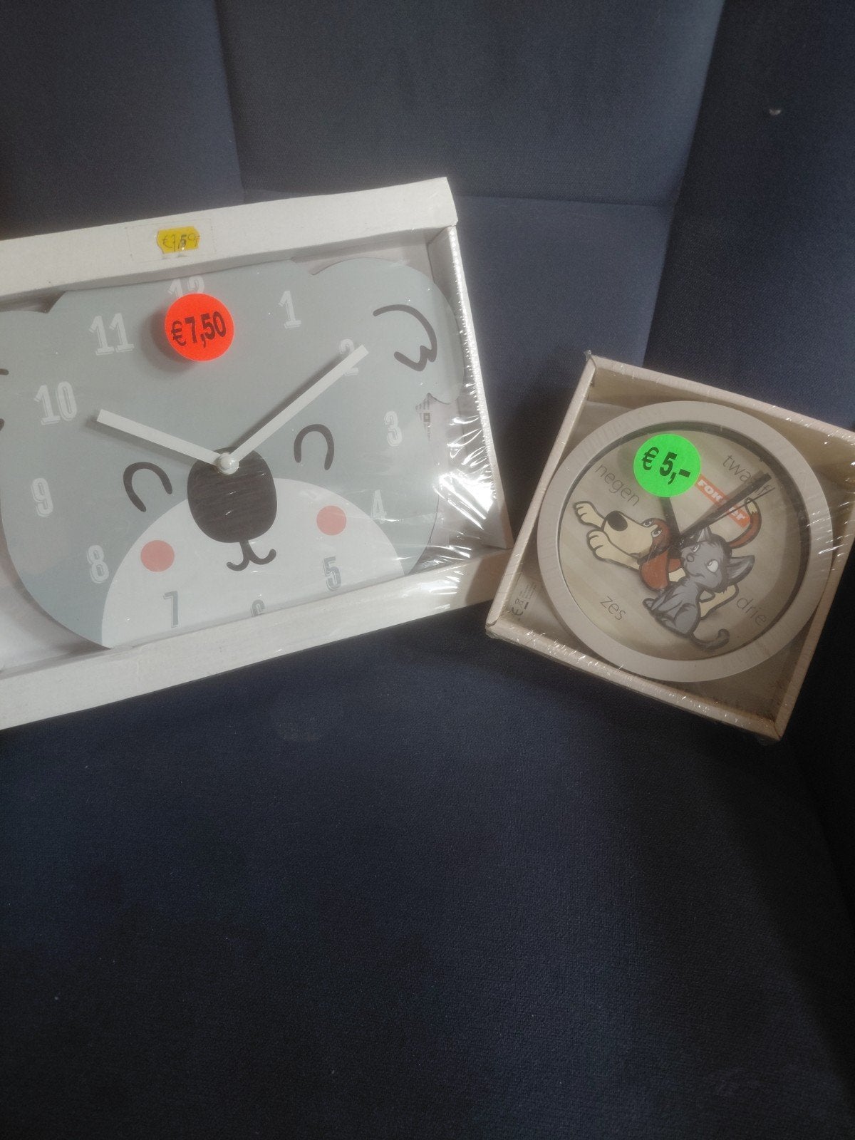 Leuke kinderklok met dieren, nieuw in doos, Analoog, Werkt op batterijen, Nieuw, Ophalen of Verzenden