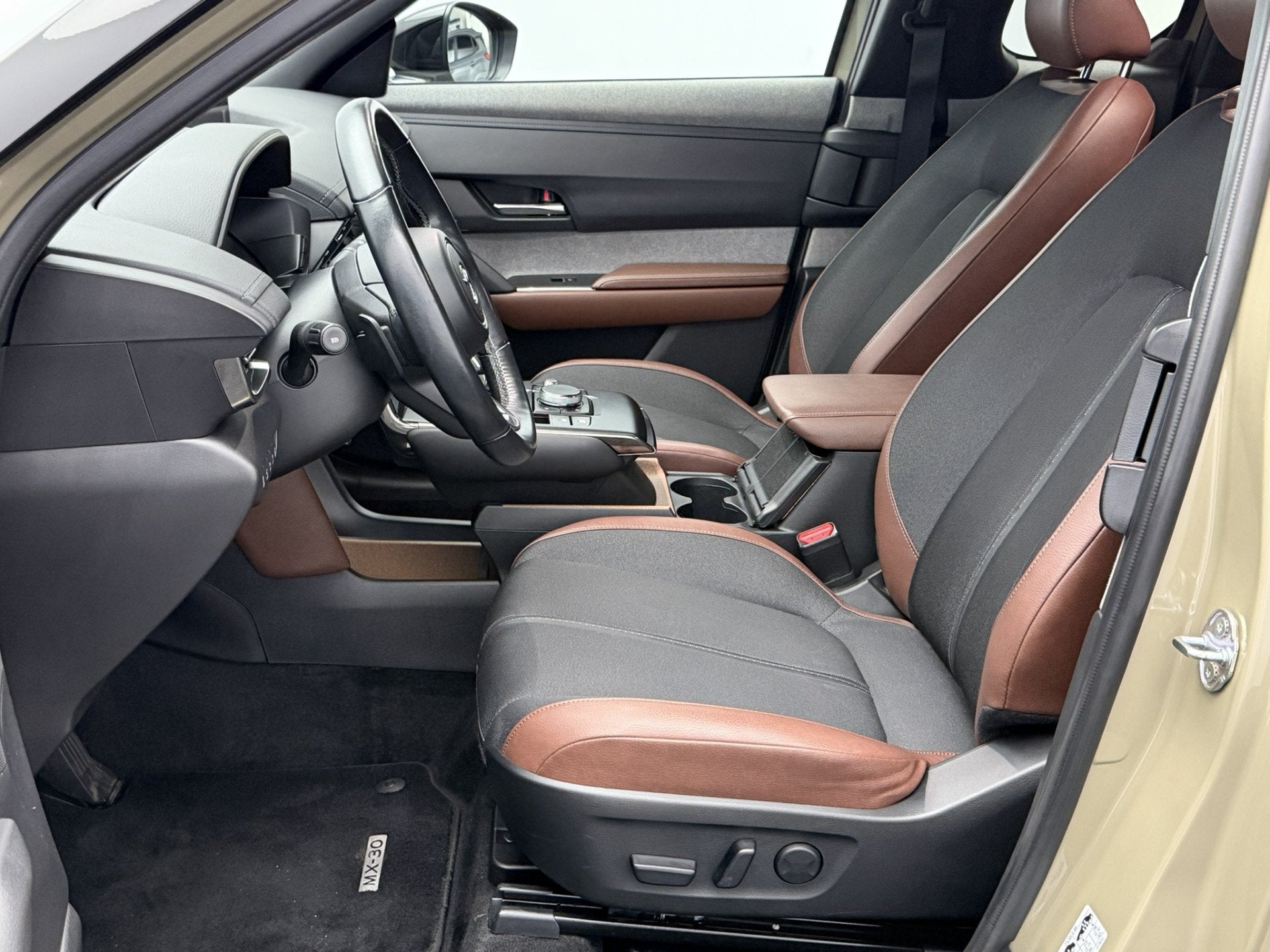 Mazda MX-30 e-SkyActiv R-EV 170 Makoto | Trekhaak | Head-UP, Auto's, Gebruikt, Leder en Stof, Bedrijf, 170 pk