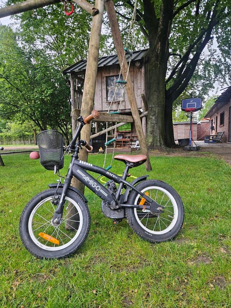 Amigo Kinderfiets Zwart met zijwieltjes, Ophalen of Verzenden, Zo goed als nieuw, Minder dan 16 inch
