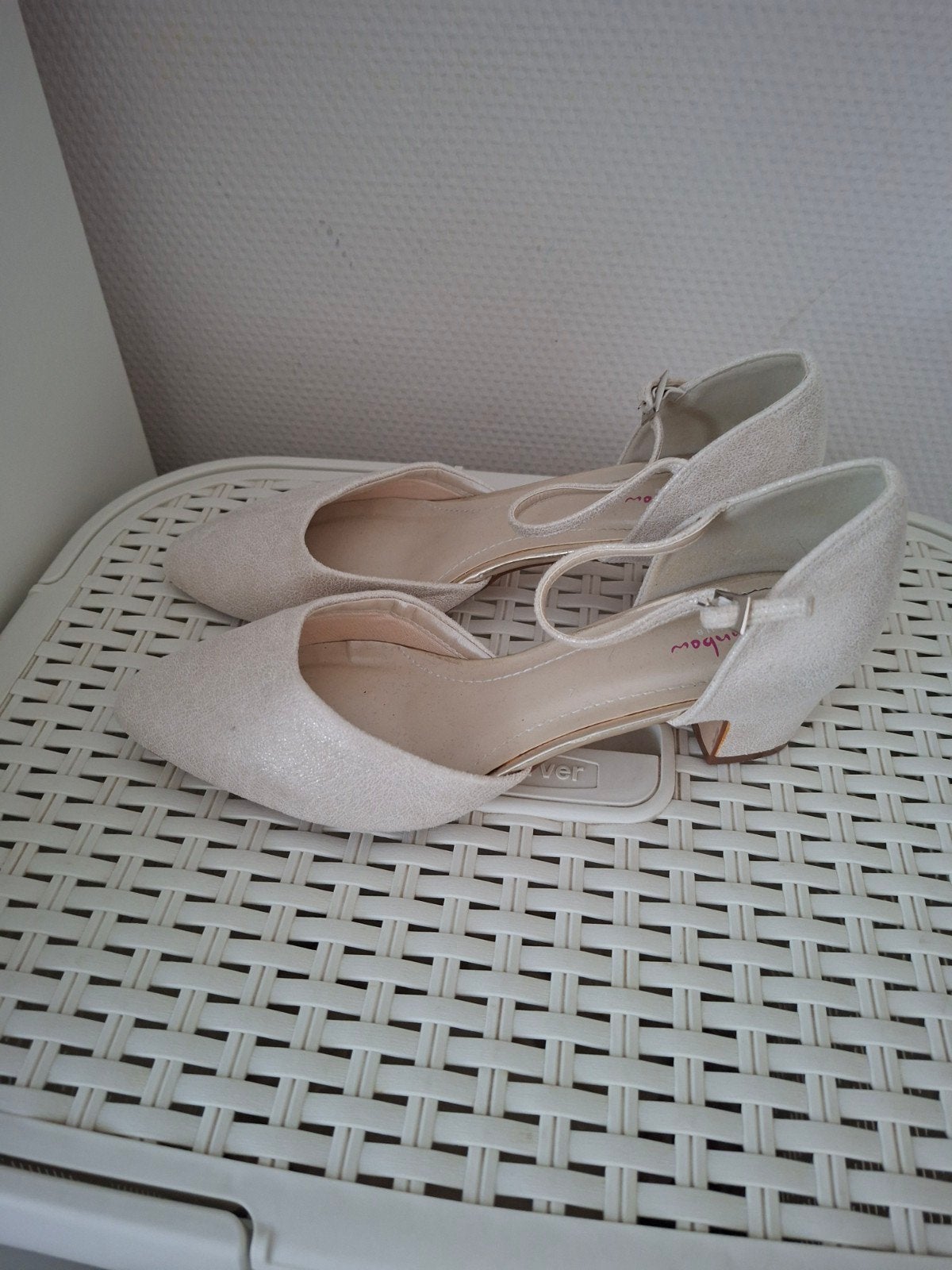 Rainbow trouwschoenen champagne maat 38, Kleding | Dames, Rainbow, Schoenen met lage hakken, Beige, Ophalen of Verzenden