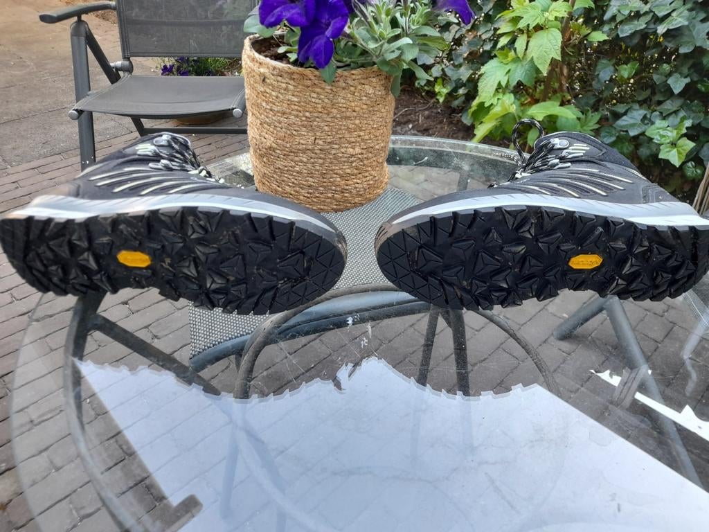 Lowa trek GTX MID Ws maat 38, Lowa, Ophalen of Verzenden, Zo goed als nieuw