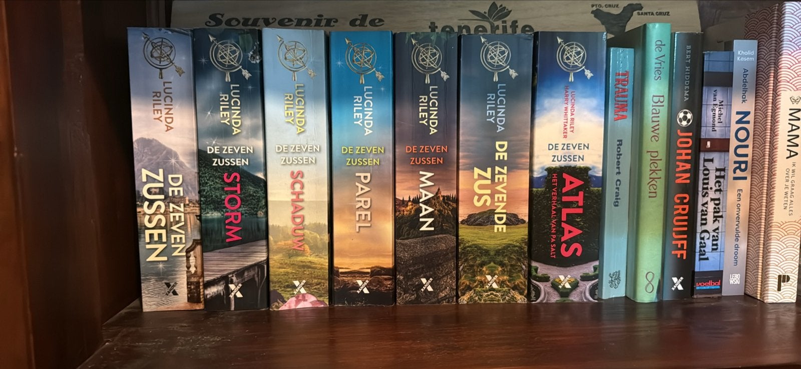 De Zeven Zussen serie van Lucinda Riley, Boeken, Ophalen, Zo goed als nieuw, Nederland