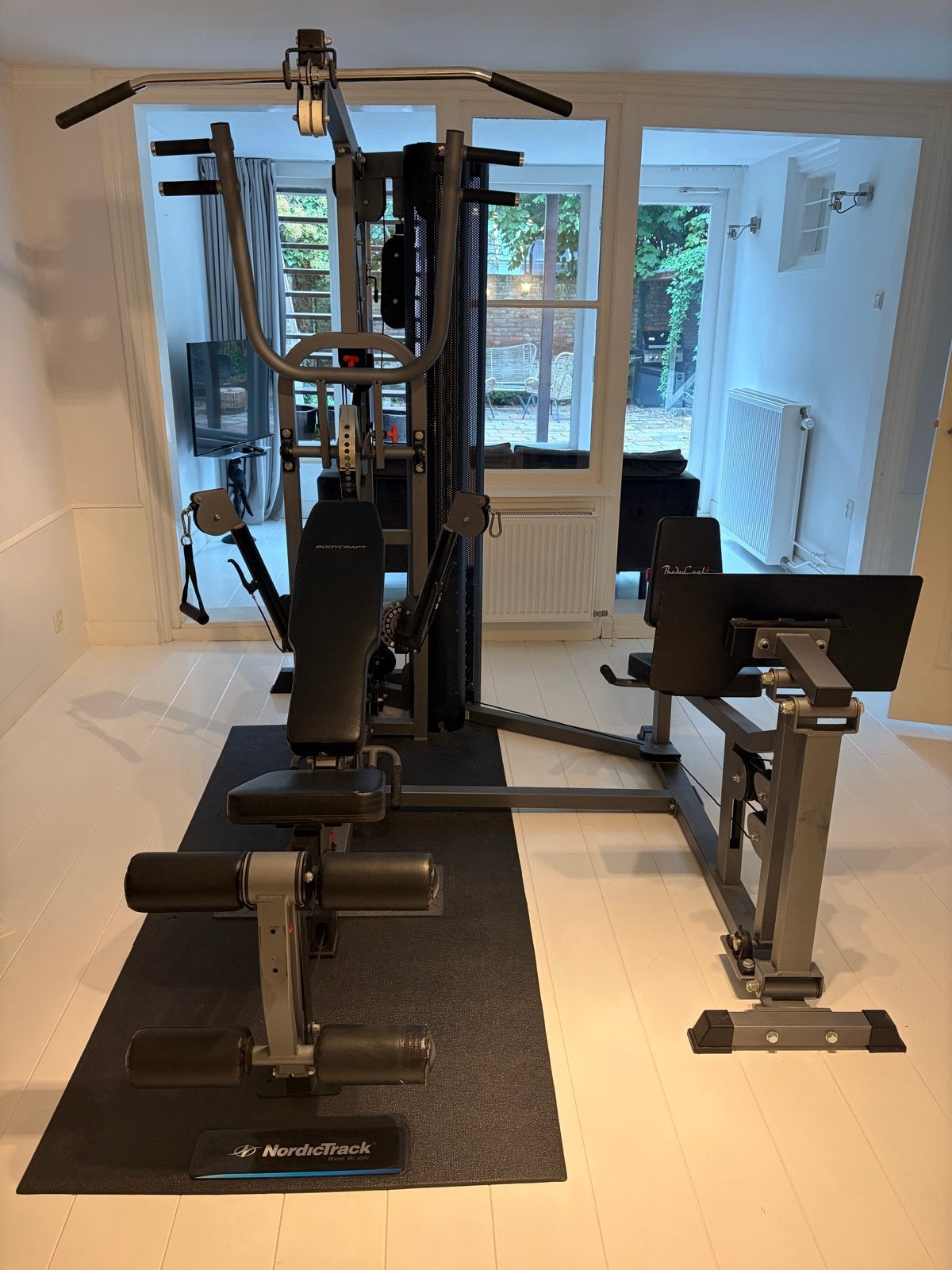K1 Krachtstation met leg press uitbreiding, Ophalen, Krachtstation, Benen, Zo goed als nieuw