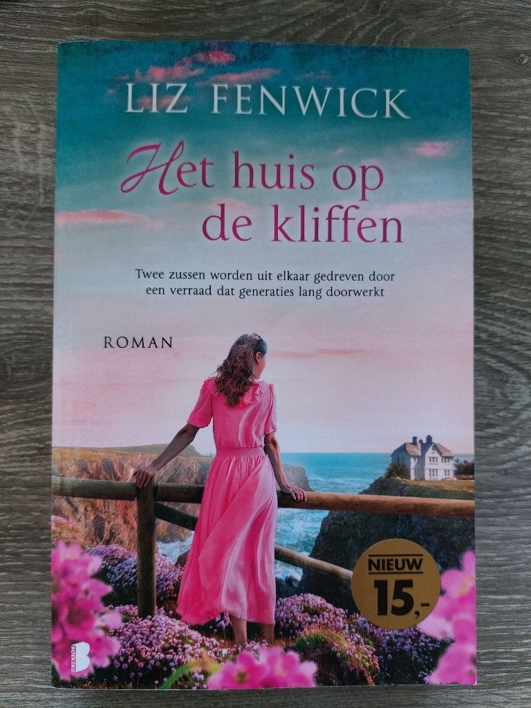 Liz Fenwick - Het huis op de kliffen, Ophalen of Verzenden, Zo goed als nieuw