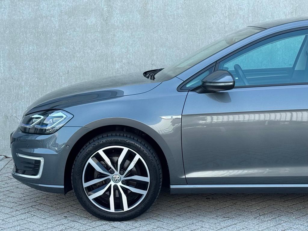 Volkswagen E-Golf Warmtepomp 2019 Grijs CAMERA|NAP|SOH 90%, 596 min, 136 pk, Gebruikt, 35 kWh
