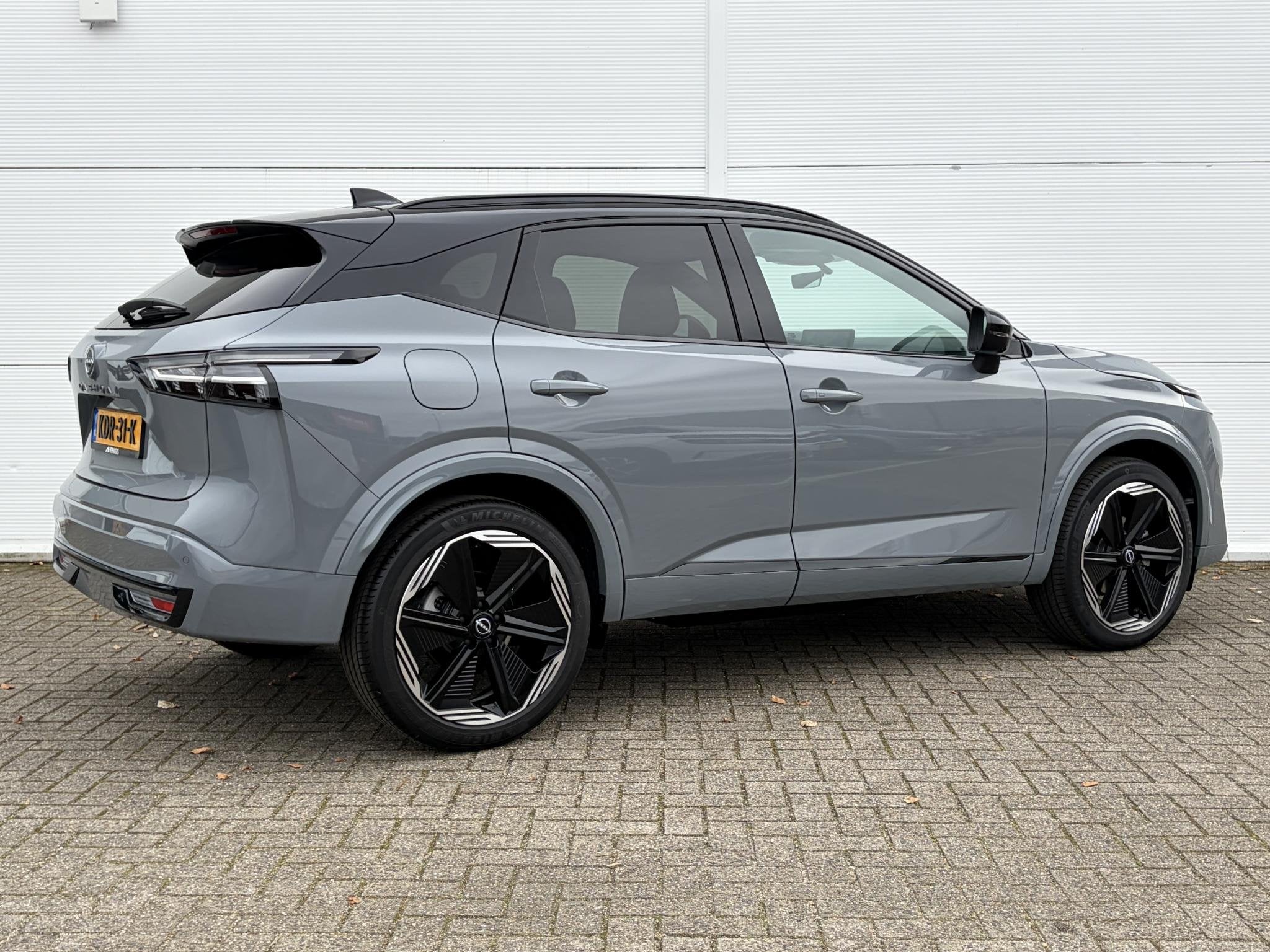 Nissan Qashqai 1.3 MHEV Xtronic N-Design / Navigatie / Clima, Auto's, 1800 kg, Euro 6, 4 cilinders, Bedrijf