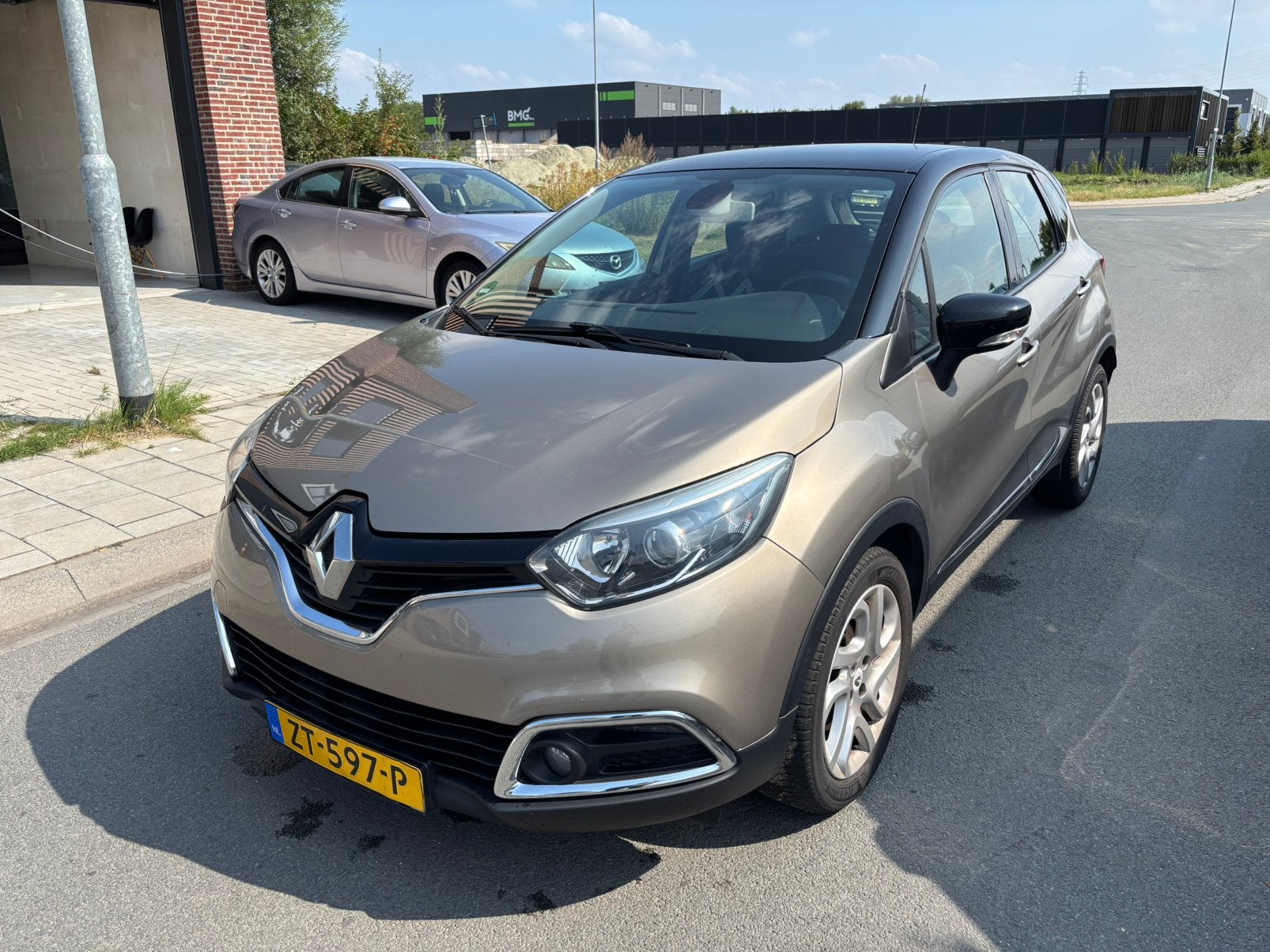 Renault Captur 0.9 TCE 90 2014 Bruin Airco!, Auto's, Renault, Bedrijf, Captur, Benzine, B, SUV of Terreinwagen, Handgeschakeld