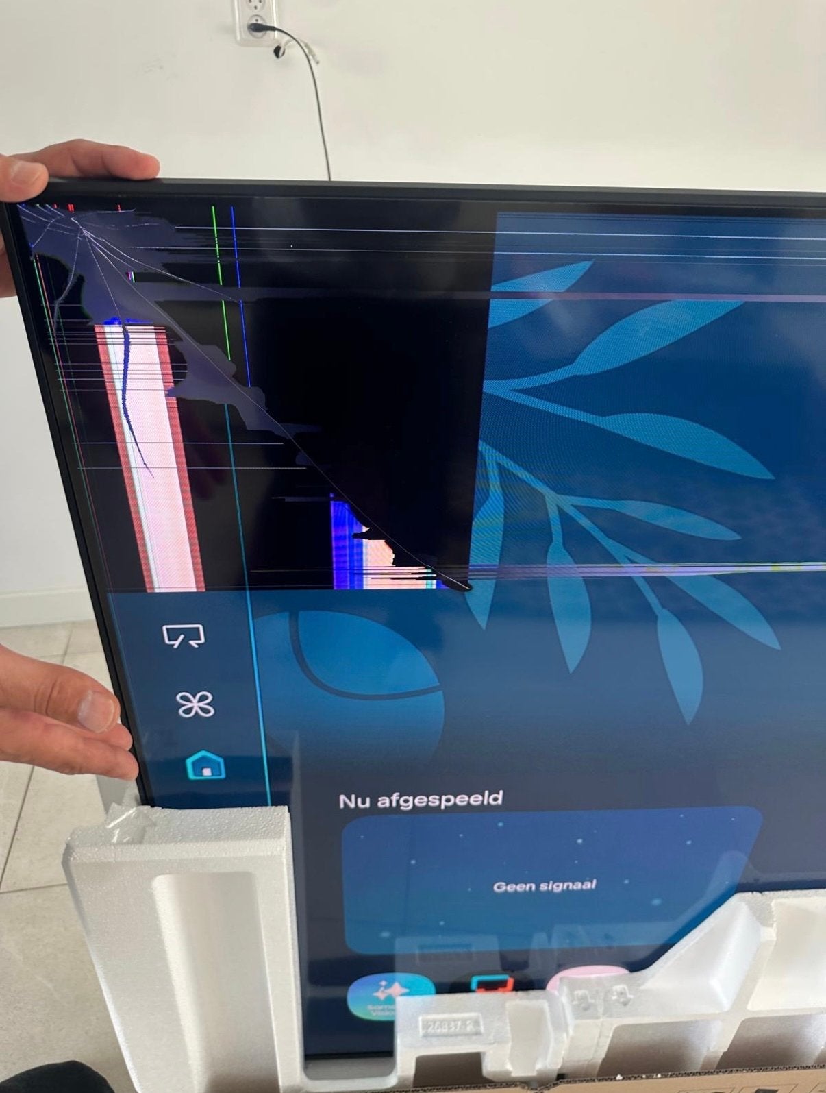 Samsung 85 inch Neo QLED QN73F 4K Smart TV (2025) - Defect, QLED, 120 Hz, Ophalen of Verzenden, Samsung