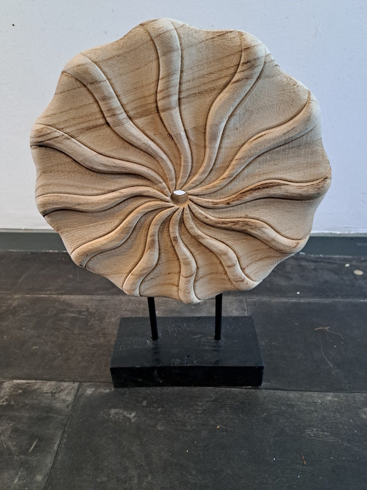 Decoratieve houten schijf op standaard - 38x27 cm, Hout, Ophalen of Verzenden, Zo goed als nieuw, Modern
