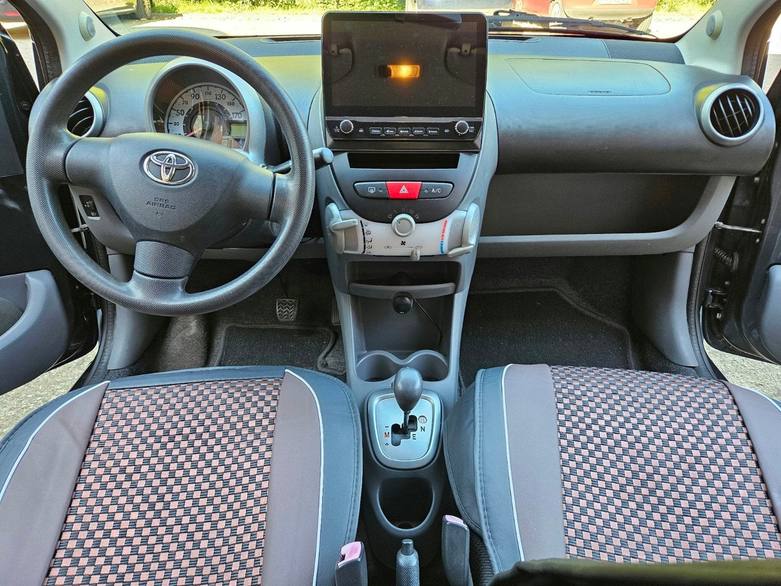 Toyota Aygo 1.0 12V Vvt-i 5DRS MMT 2008 Grijs
